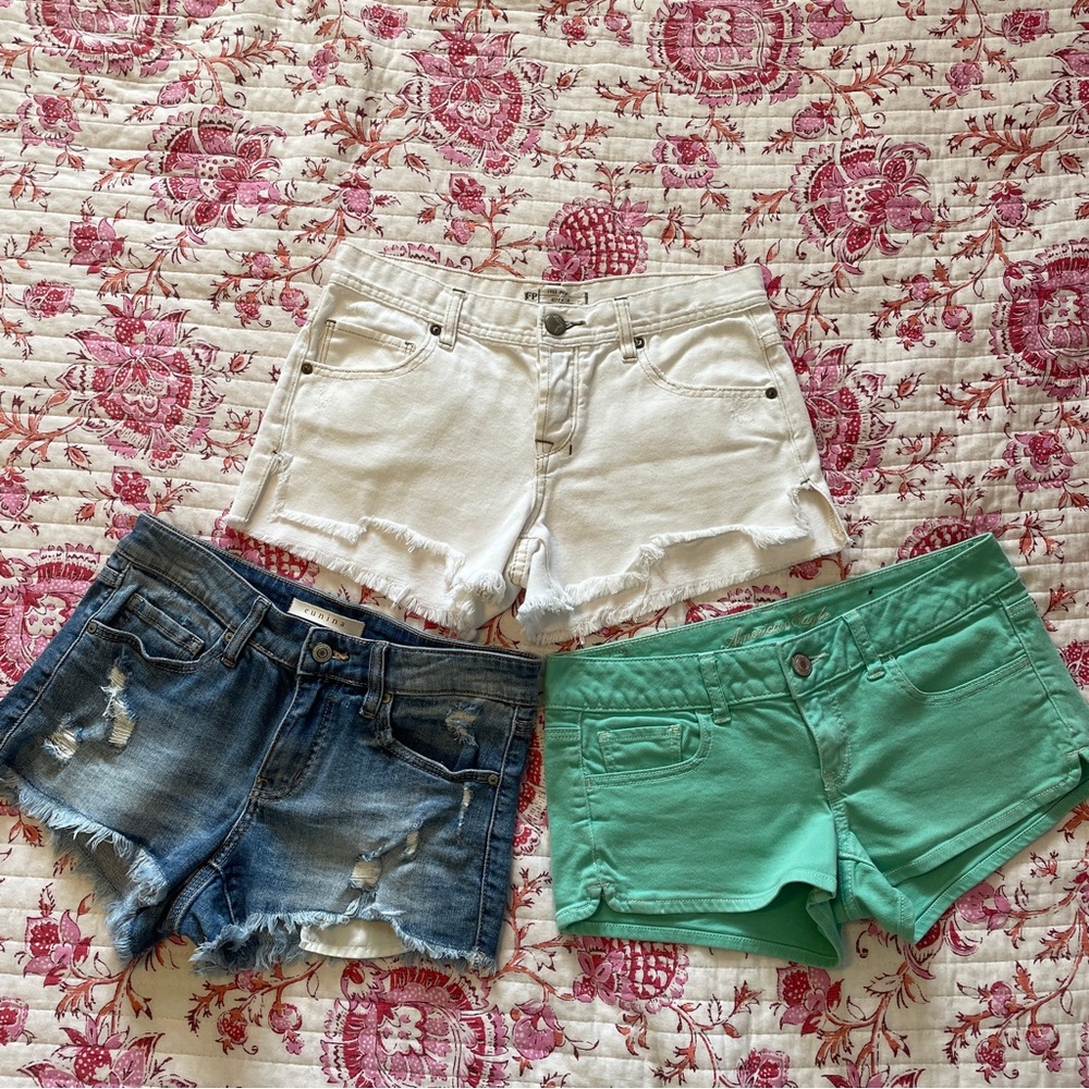 Lot of 3 Women’s Shorts, Free People, American Eagle small sizes-see description